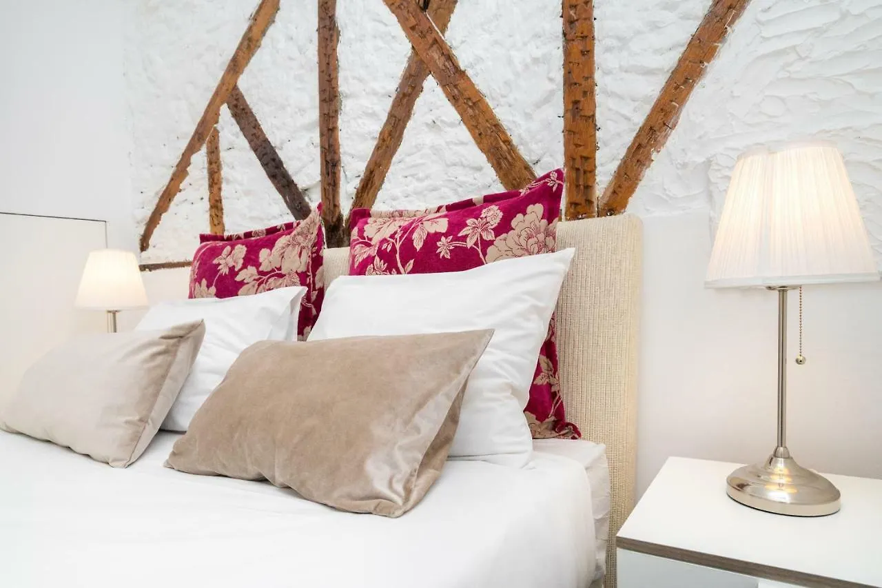 Whome | Downtown Family Apartment Lissabon